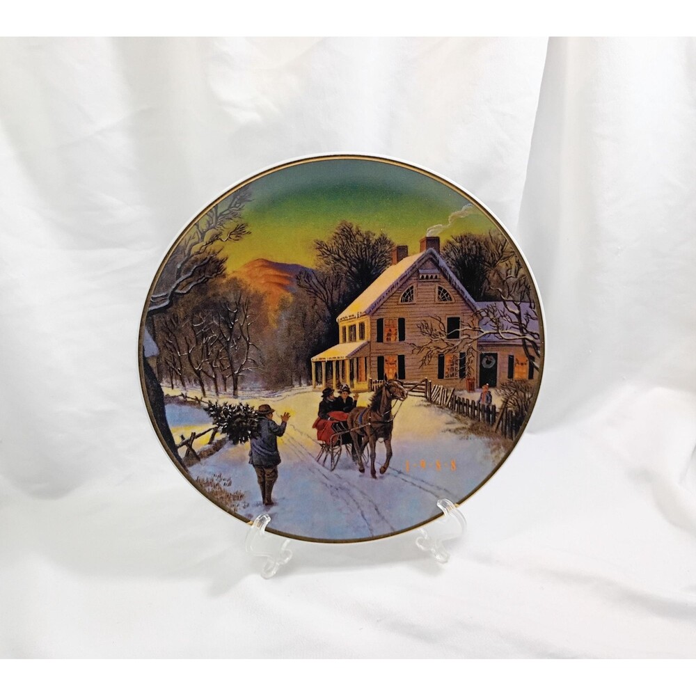 Home For The Holidays 1988 Avon Christmas Plate